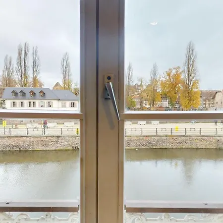 Apartment Au Bord De L'eau